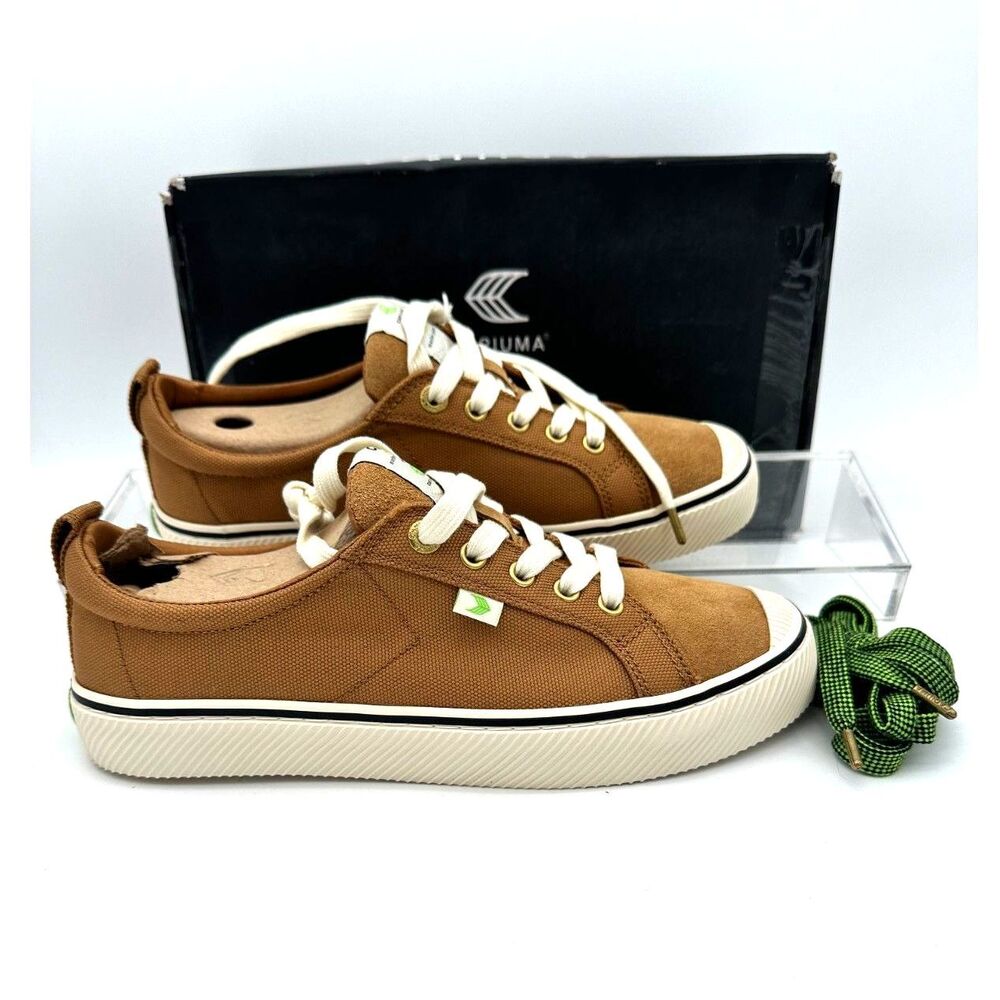 $105 Carium Women's OCA Low Canvas Camel Textured Suede Sneaker 9 D96